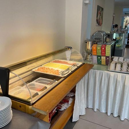 Hotel Gardesana Riva del Garda Ngoại thất bức ảnh