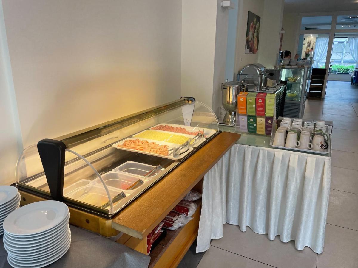 Hotel Gardesana Riva del Garda Ngoại thất bức ảnh
