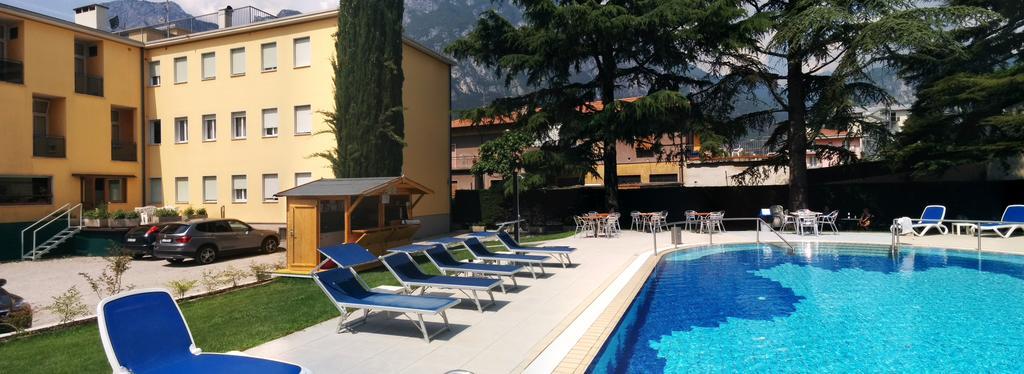 Hotel Gardesana Riva del Garda Ngoại thất bức ảnh
